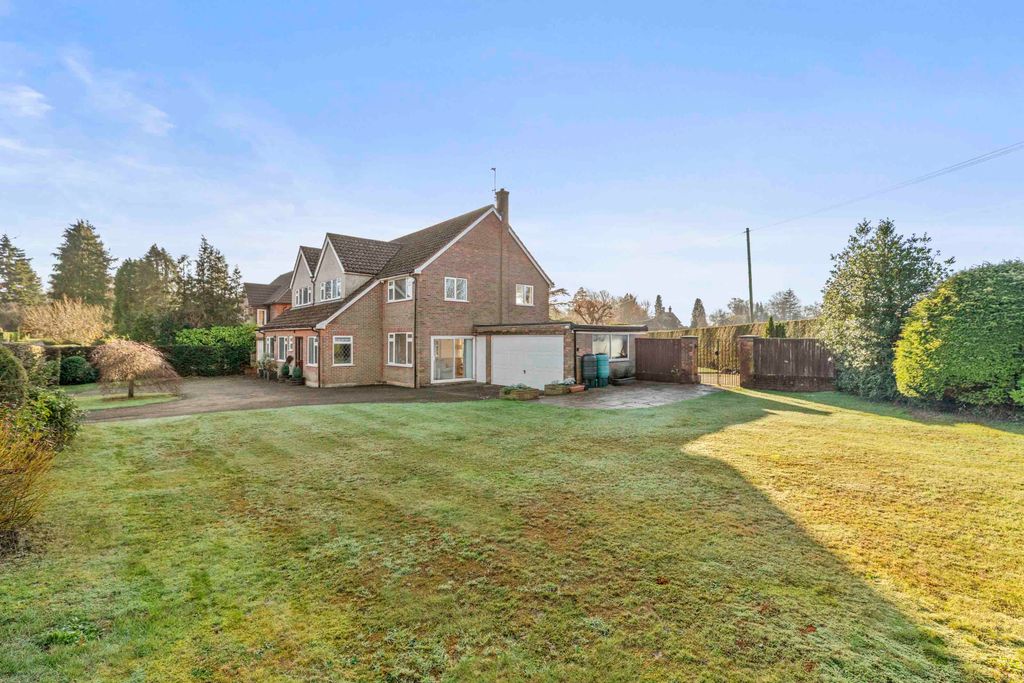 Property photo 1 of 24