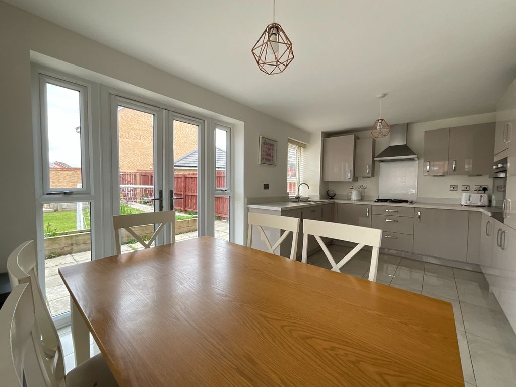 Property photo 1 of 26 4242343