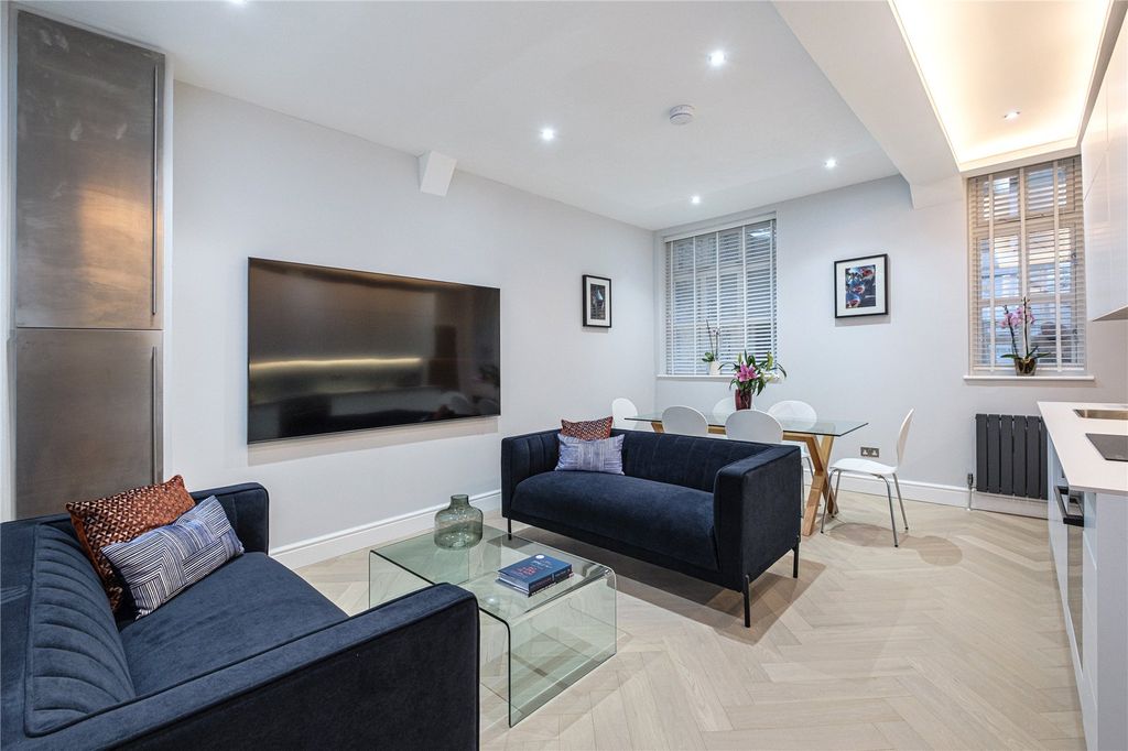 Property photo 3 of 16 Picture No. 06