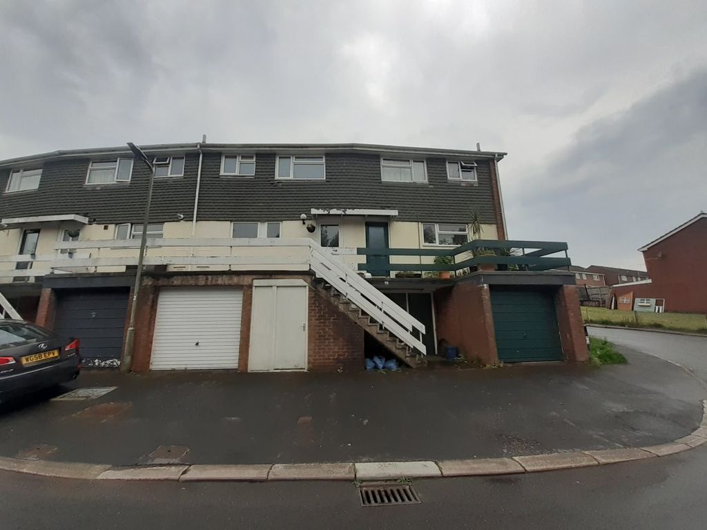 Property photo 1 of 3