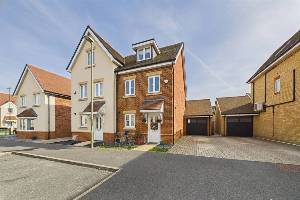 Property photo 2 of 12 Picture No. 24