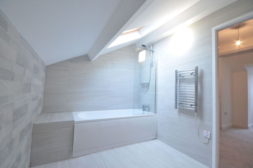 Property photo 2 of 13 Photo 13