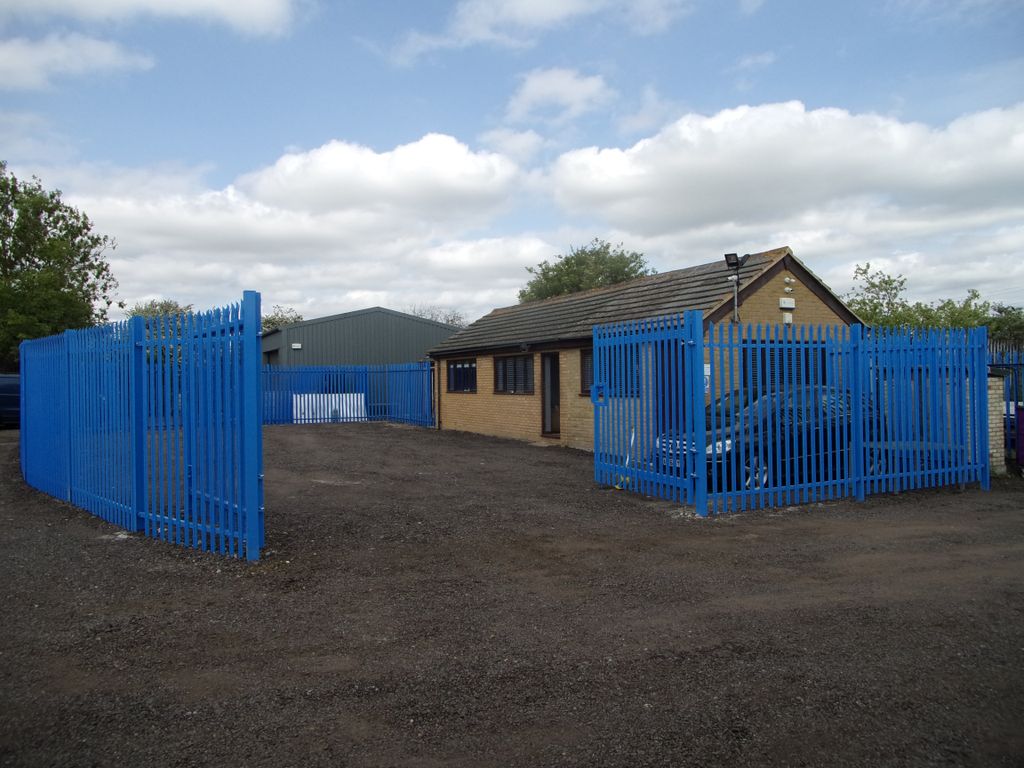 Property photo 1 of 3