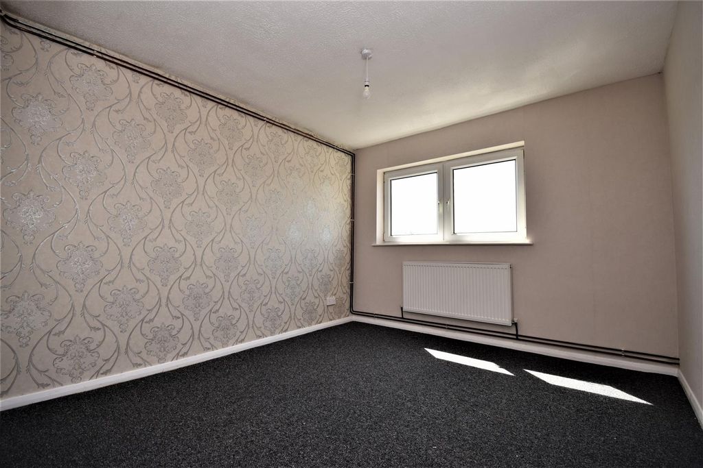 Property photo 3 of 16 Bedroom 2