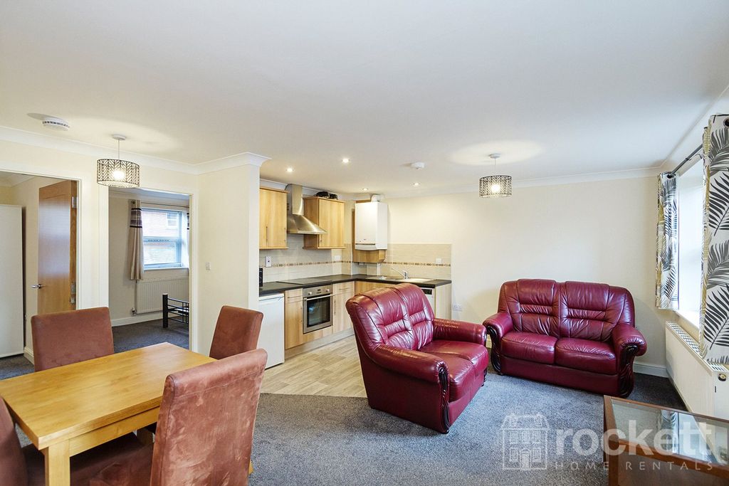 Property photo 2 of 23 Picture No. 08