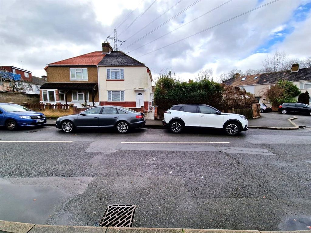 Property photo 3 of 9 New Close Sw19 Land For Sale  External Images  (5)