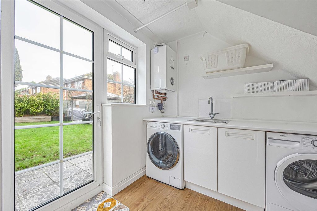Additional image 10 of 4 bed detached house for saleBalmoral, Cranbrook Estate, Maidenhead SL6