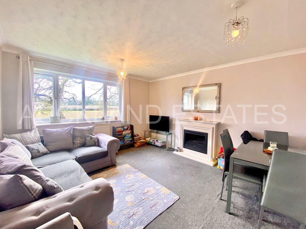 Property photo 2 of 15 Img_8903