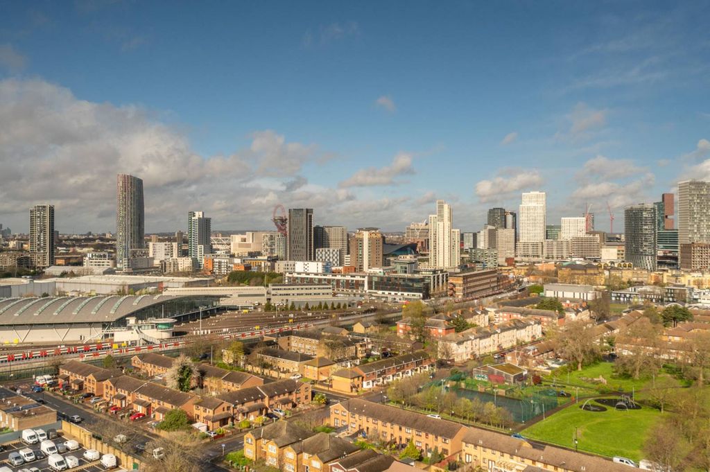 Property photo 2 of 8