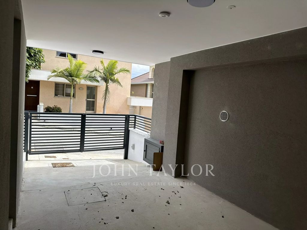 Property photo 3 of 26