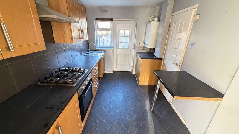 Property photo 2 of 9 Photo 3