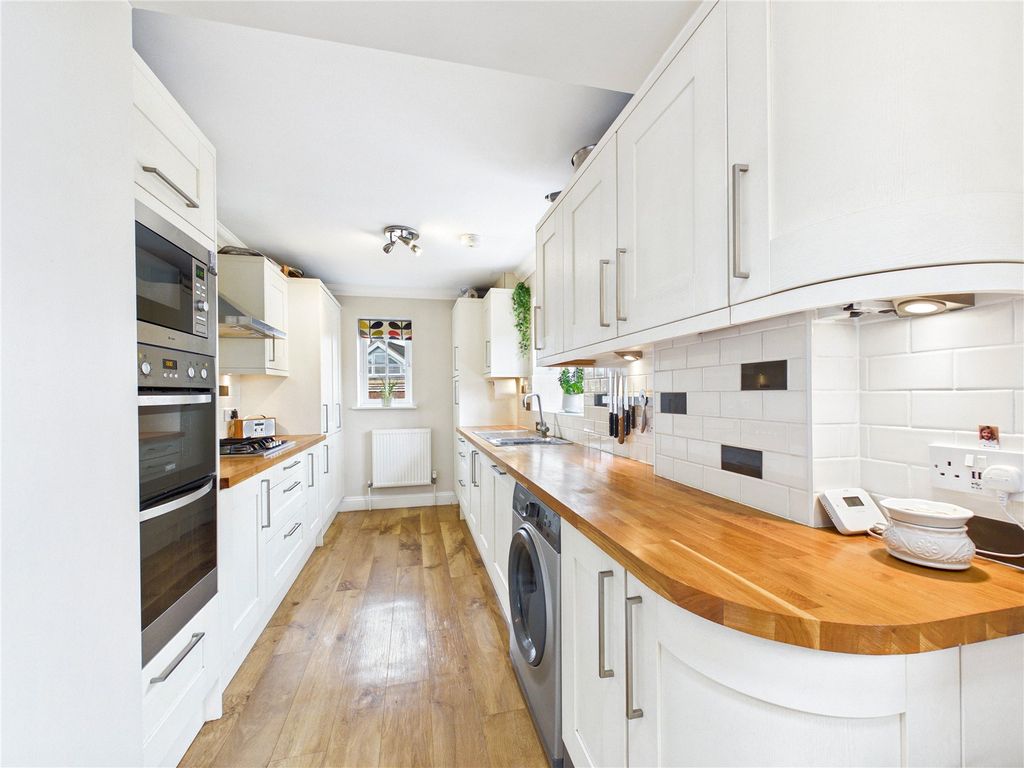 Property photo 3 of 24 Picture No. 15