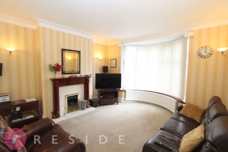 Property photo 2 of 15 Lounge
