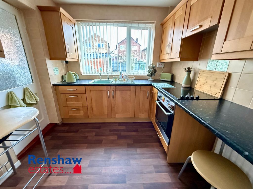 Property photo 3 of 16 K (1)