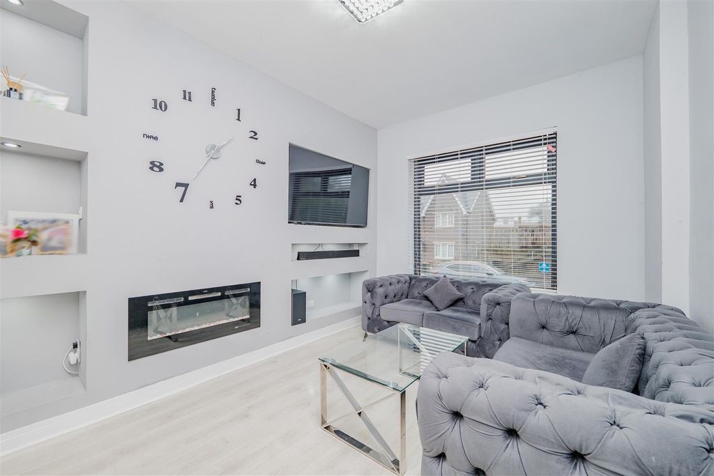 Property photo 2 of 24 P1411514.Jpg