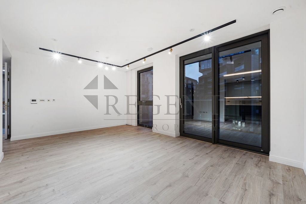 Property photo 1 of 14 Reception