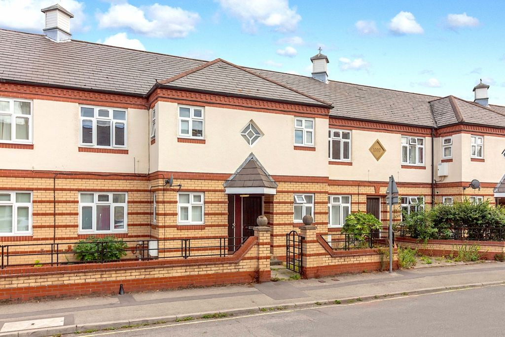 Property photo 1 of 12 Lrg_47 Nunthorpe Road - Front