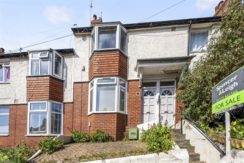 Property photo 1 of 17 Front