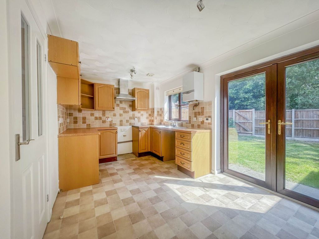 Property photo 3 of 24