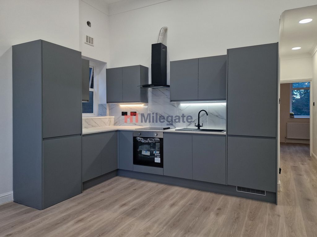 Property photo 3 of 8 Photo 3