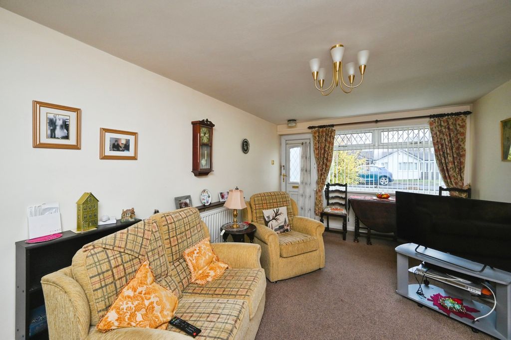 Property photo 3 of 15