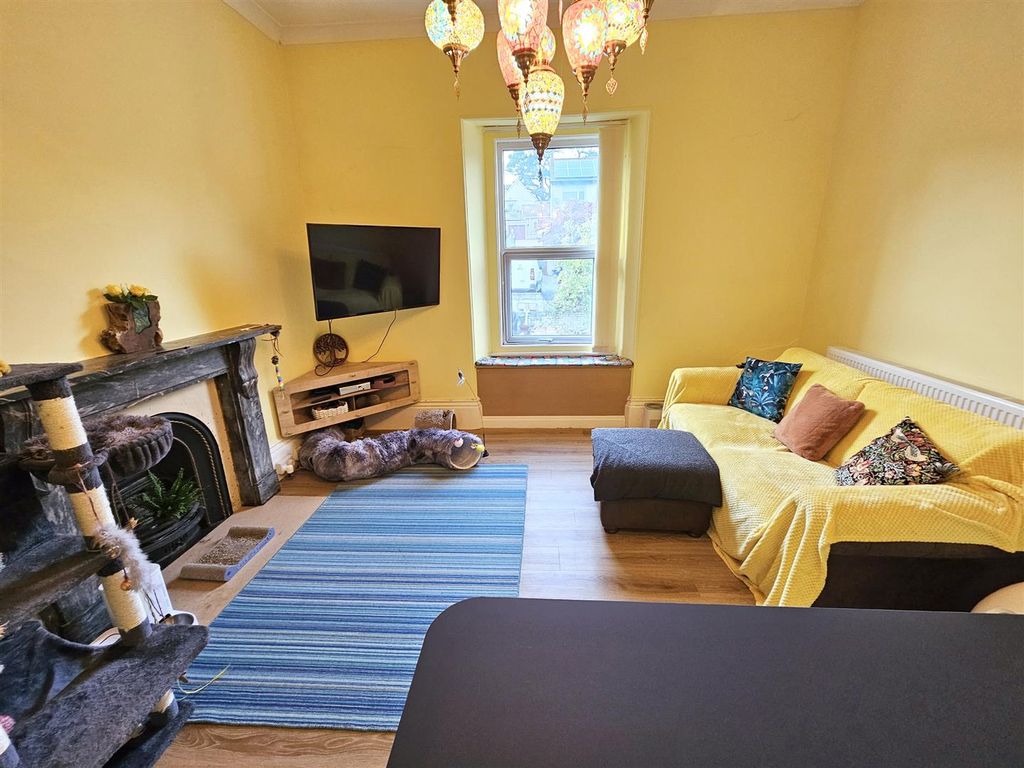 Property photo 2 of 9 20251027_144009.Jpg