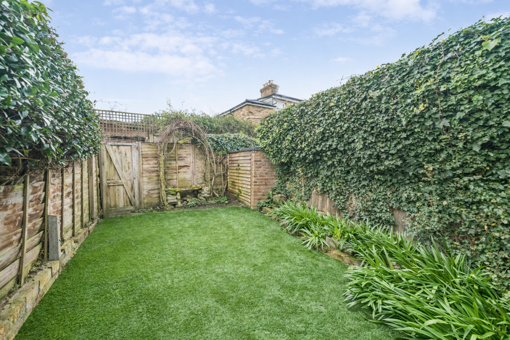 Property photo 2 of 9