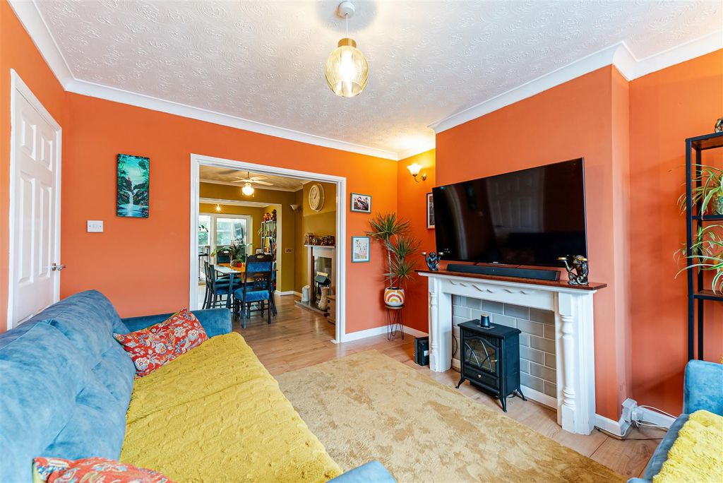 Property photo 2 of 19 Living Room