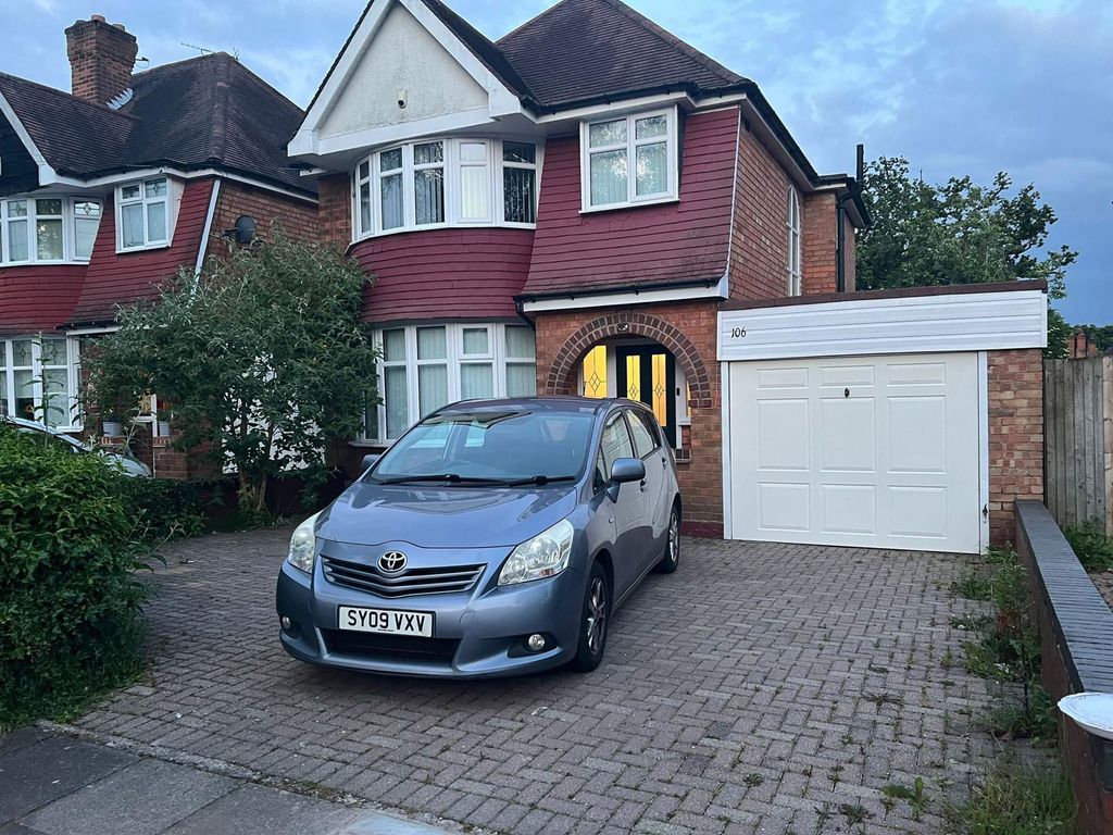 Property photo 1 of 13