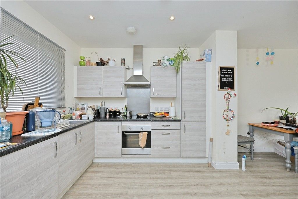 Property photo 2 of 3