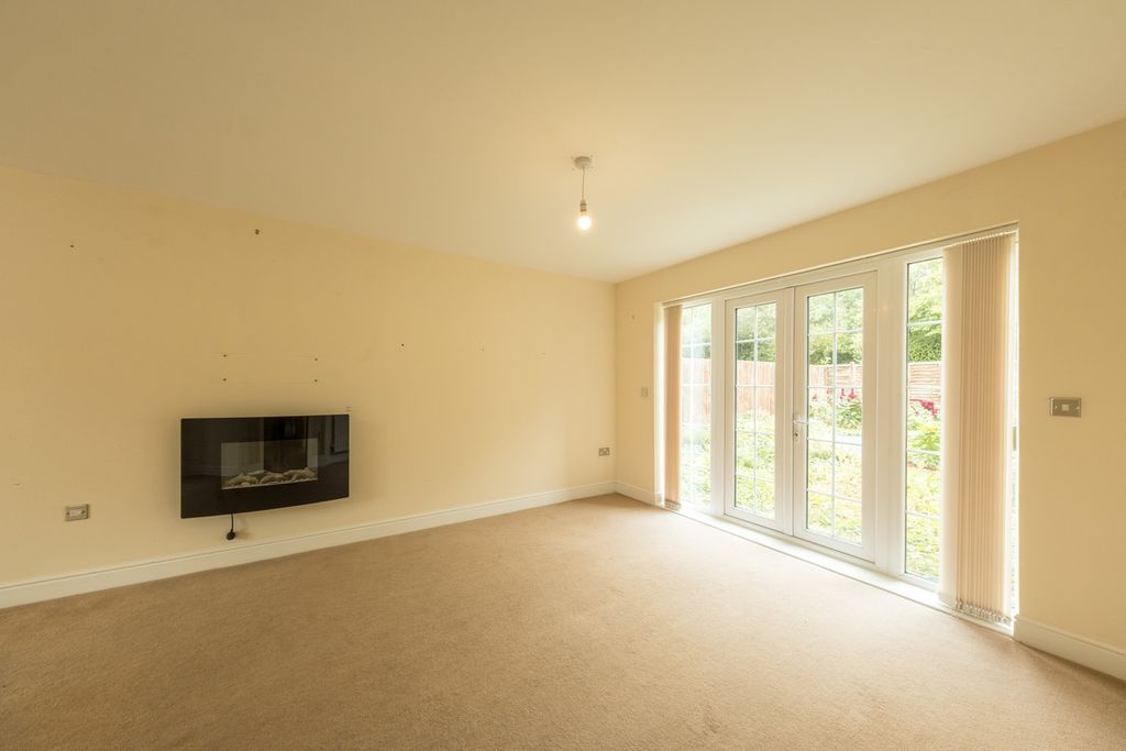 Property photo 2 of 30
