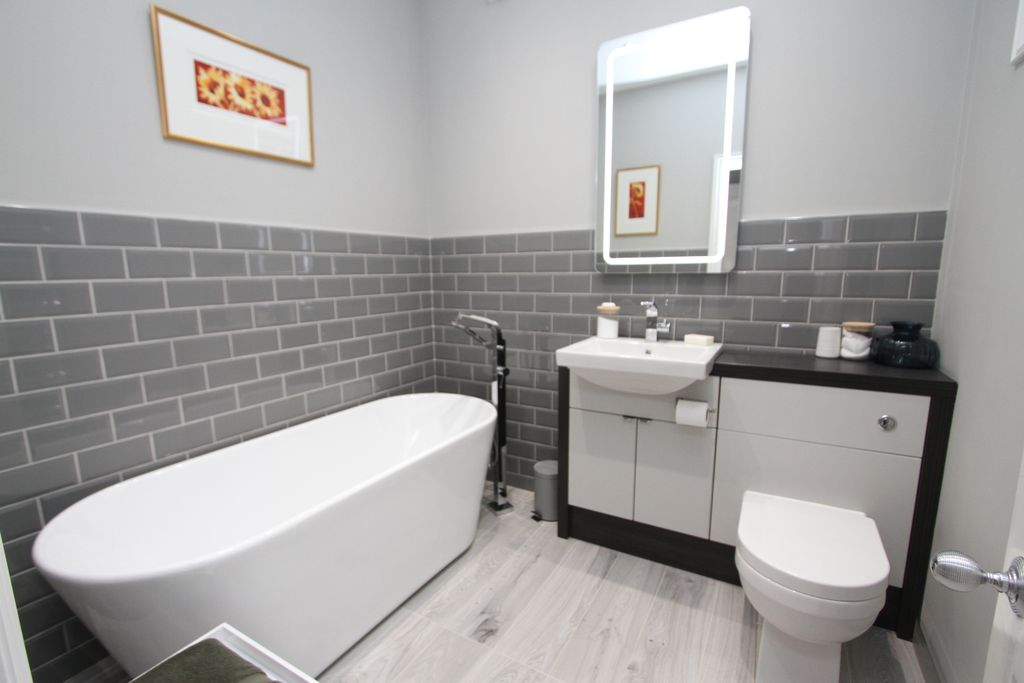 Additional image 28 of 5 bed semi-detached house for saleGaudick Road, Eastbourne BN20