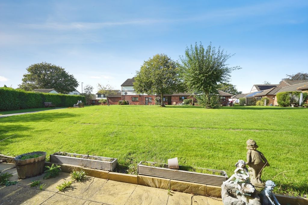 Property photo 2 of 17 Pbox-Img.Jpg