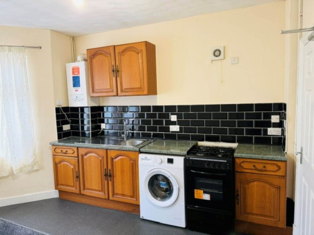 Property photo 1 of 3