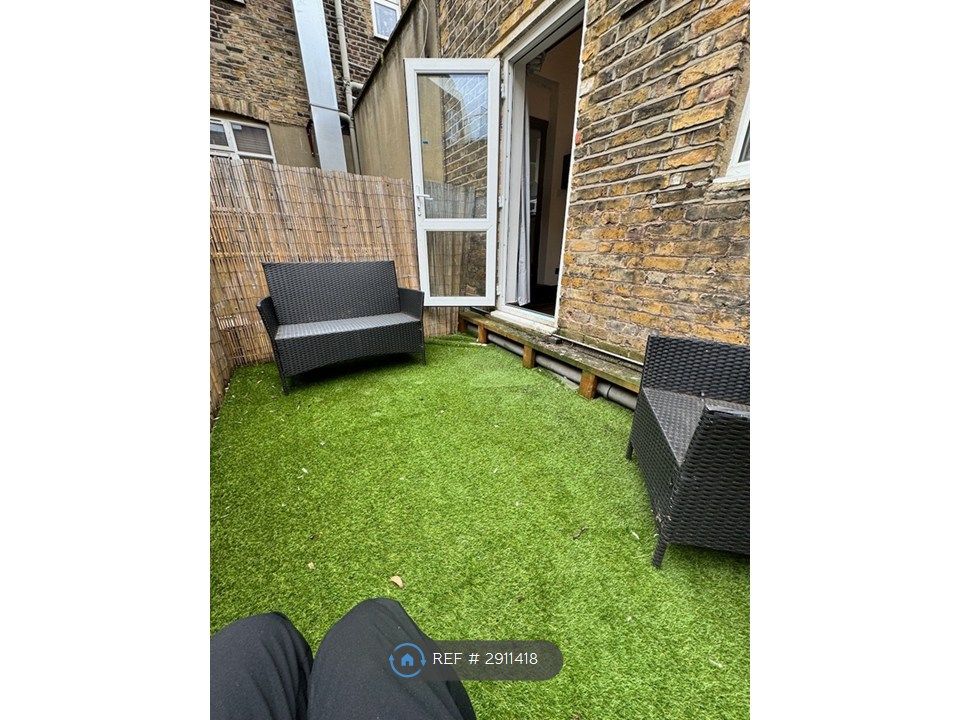 Property photo 2 of 19 Roof Terrace