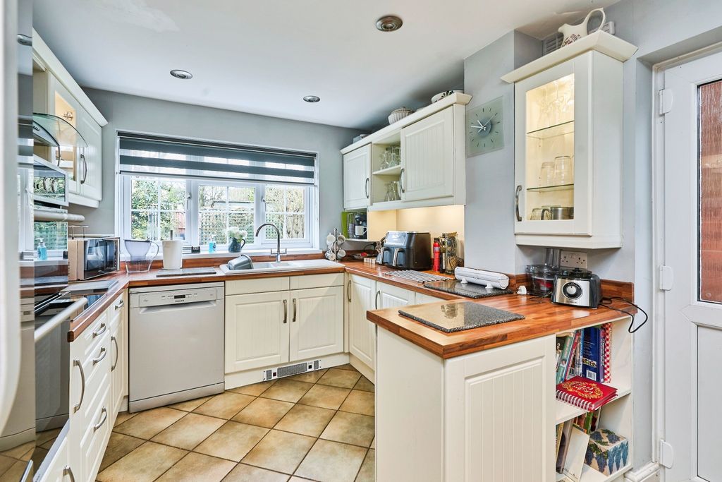 Property photo 3 of 25 Mmk00782