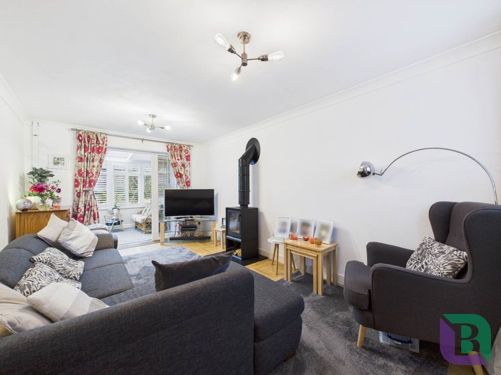 Property photo 2 of 25