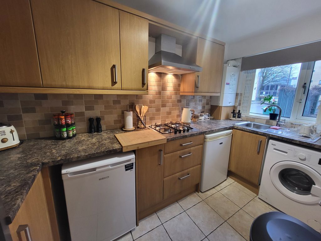 Property photo 3 of 17 Gallery