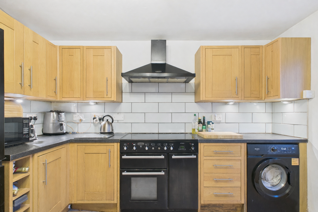 Property photo 3 of 27