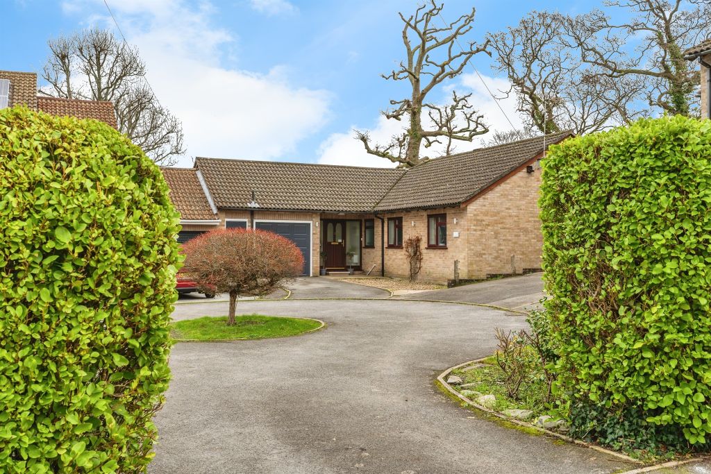Property photo 1 of 14
