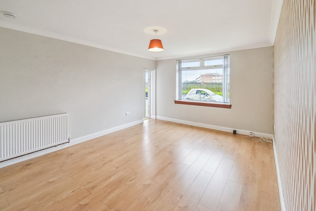 Property photo 3 of 13 3