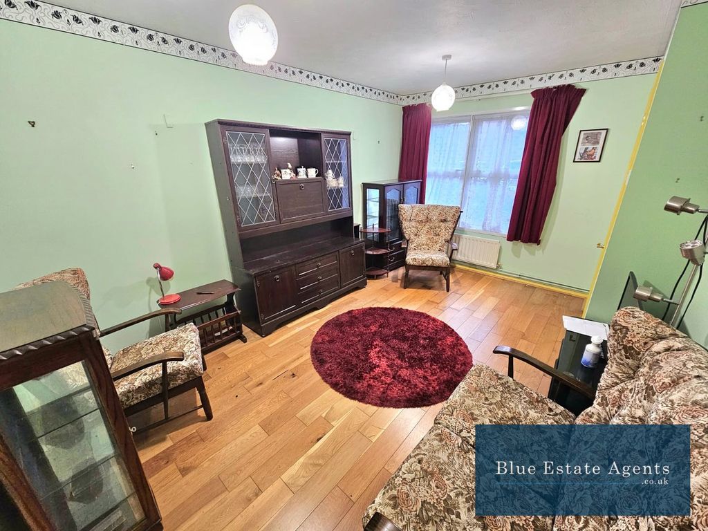 Property photo 3 of 18 Reception Room