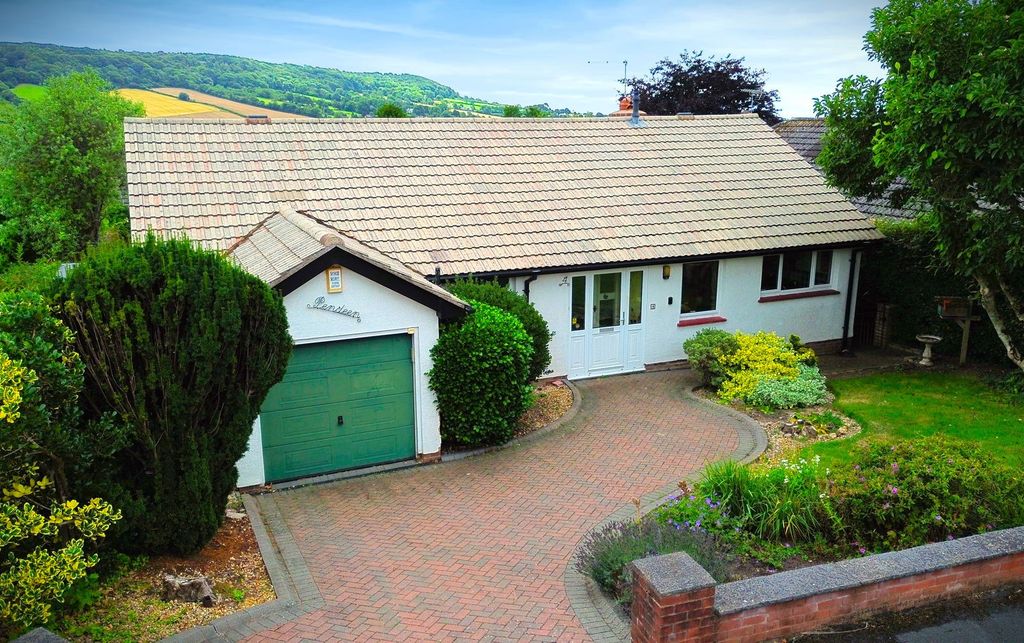 Property photo 1 of 31