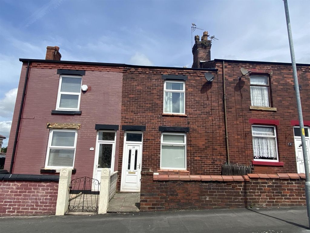 Property photo 1 of 9 Thickness Avenue, Wigan, Wn6 8Pw