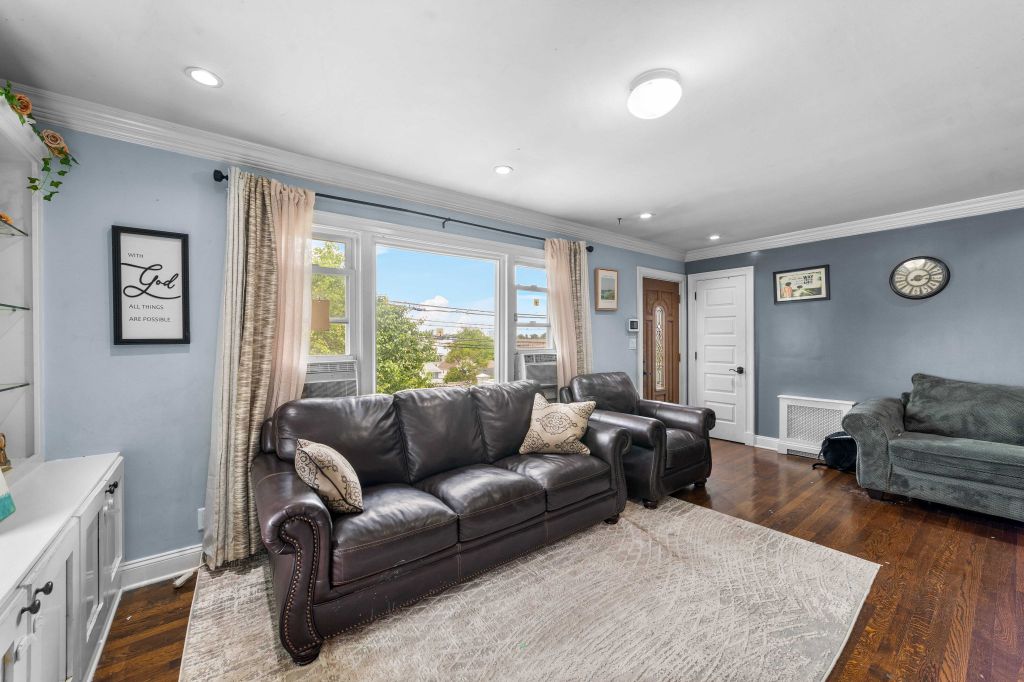 Property photo 3 of 26 <Alttext/>
