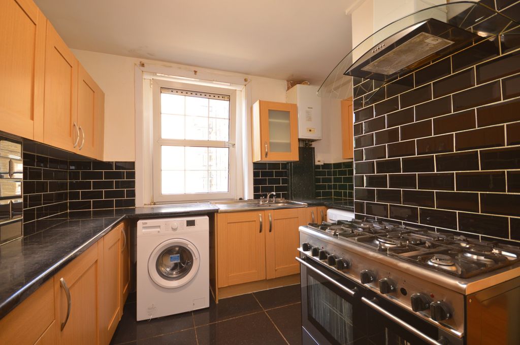 Property photo 3 of 5 Gallery