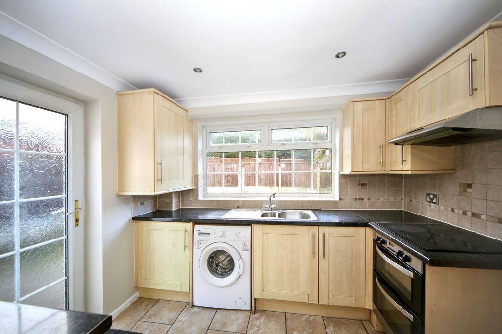 Property photo 3 of 24