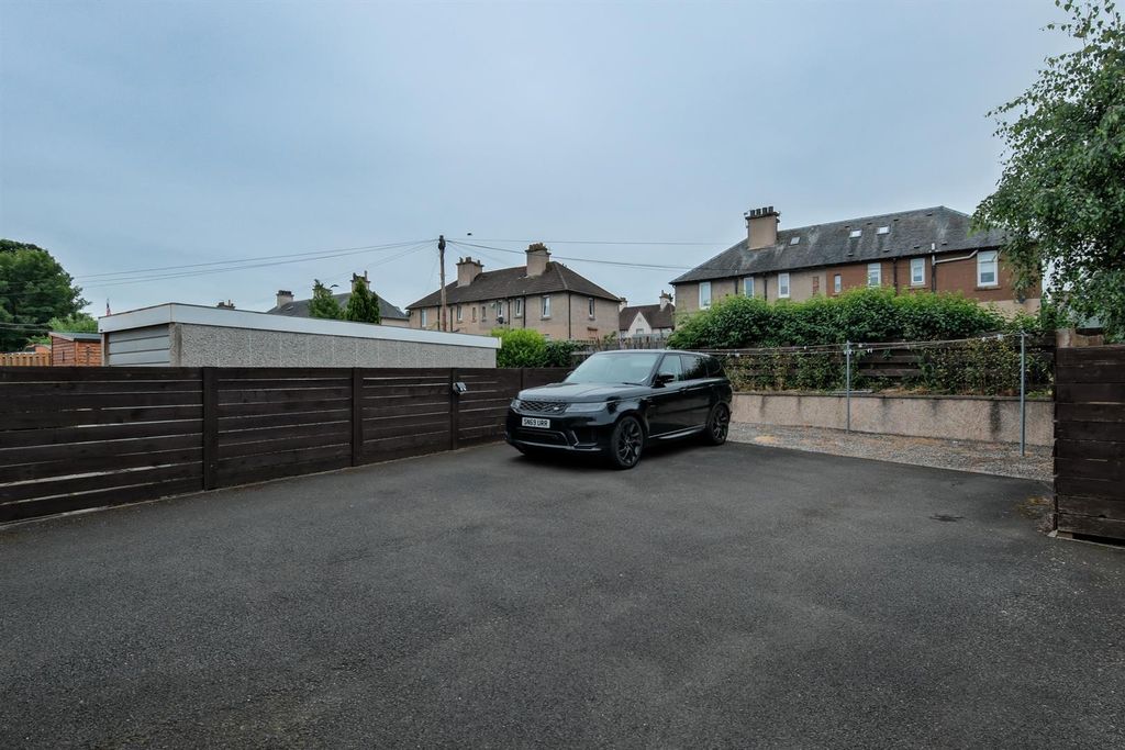 2 bed flat for saleCroft Road, Larkhall ML9 photo 5