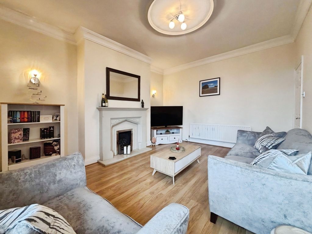 Property photo 3 of 15 4593825