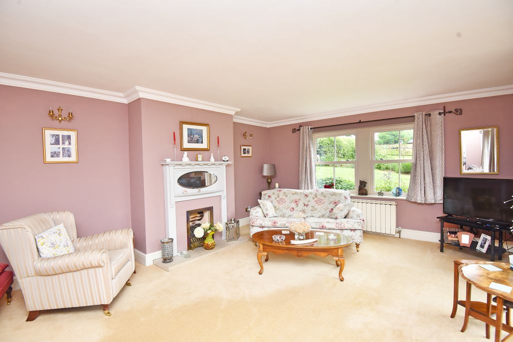 Property photo 3 of 21